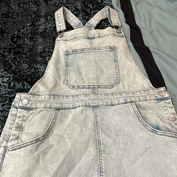 Art Class, Girl's size XL( 14/16) Overall Skirt,  Jean, Never Worn, Perfect - Picture 2 of 6